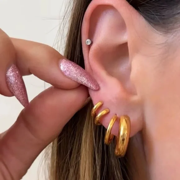 3 pair God Glossy Hoop Earrings - Picture 2 of 4